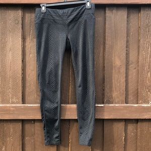 32 Degrees Cool black animal print leggings